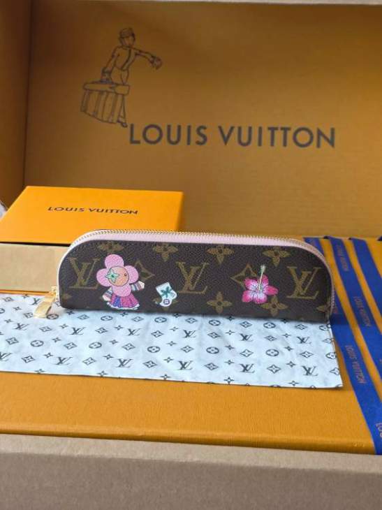 Picture of Louis Vuitton Wallets _SKUfw221566249fw